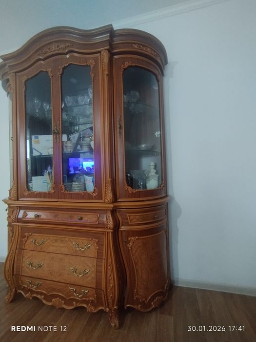 Сервант 50000тг...