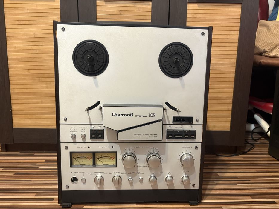 Magnetofon Rostov 105