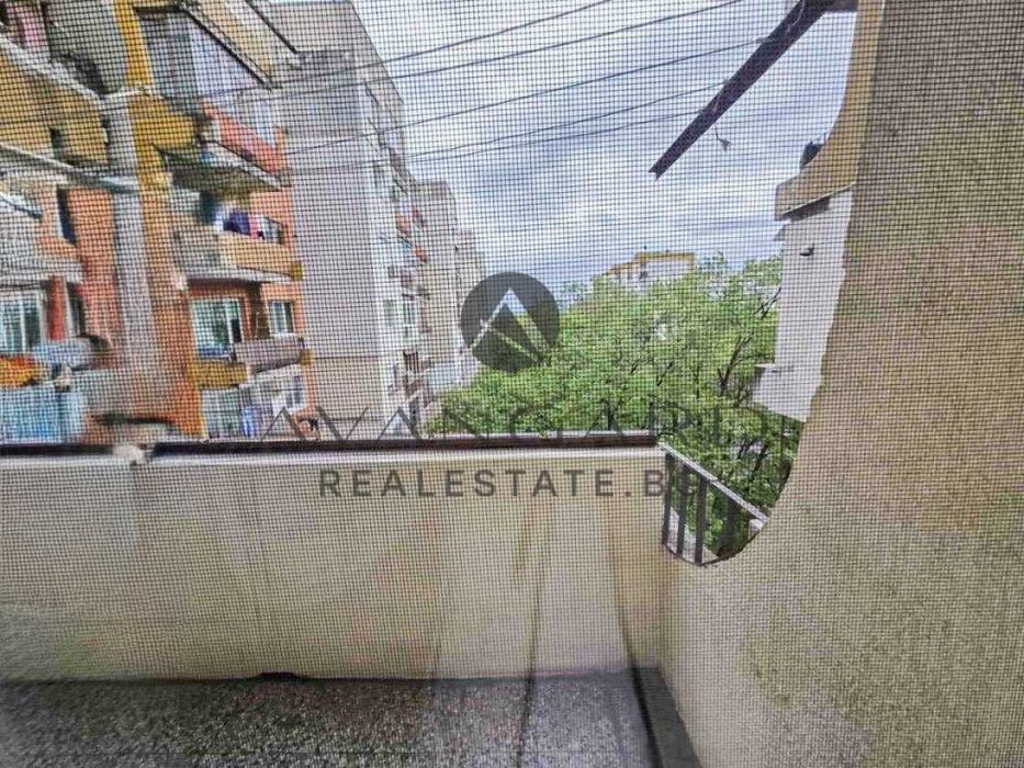 Продава се Тристаен апартамент в Пловдив, Тракия - 72 кв.м за 850 €/кв.м - Снимка #11