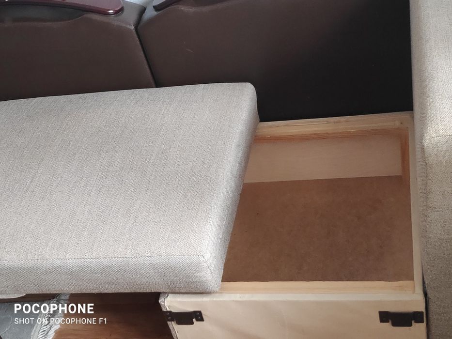 Мягкая мебель б/у дерево