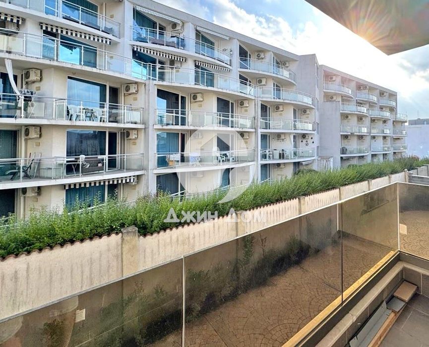 Продава се Двустаен апартамент в Бургас, Сарафово - 58 кв.м за 1266 €/кв.м - Снимка #9