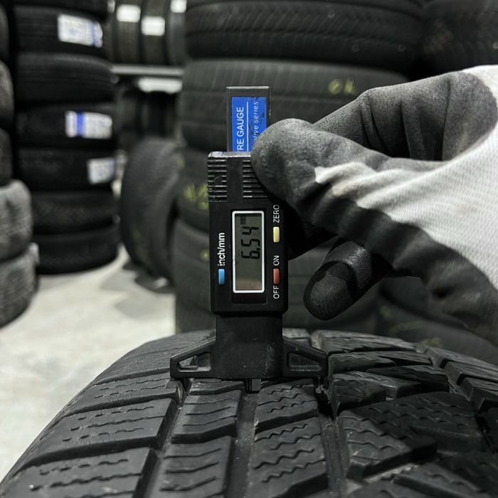 2 Anvelope iarna 235 60 18 Kumho