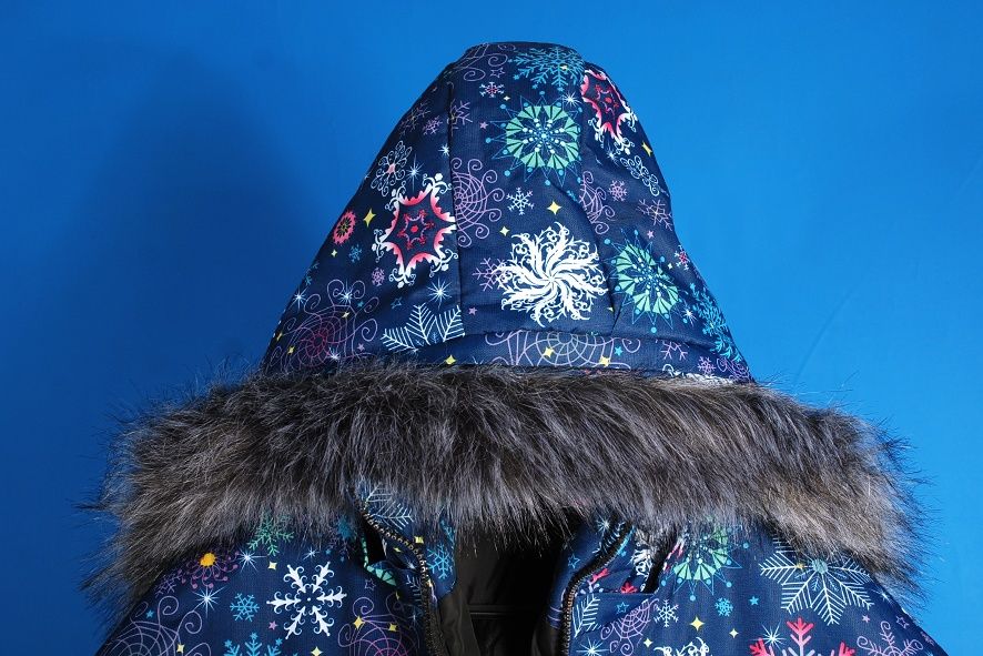 Продам теплую  зимнюю куртку