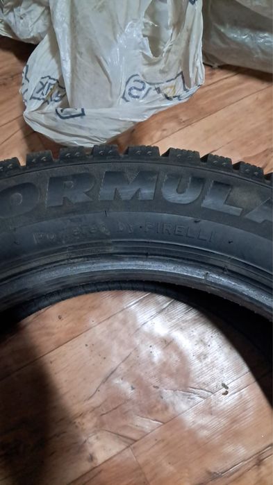 Продам резину Pirelli в хорошем состоянии