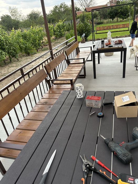 Мебели от метал