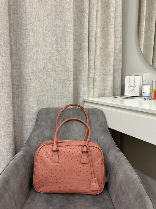 Продается сумка из натуральной кожи.