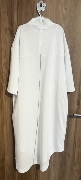 Рокля Pause, размер М, цвят бял / Рокля Junona официална черна М