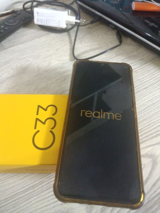 продам смартфон realme c33