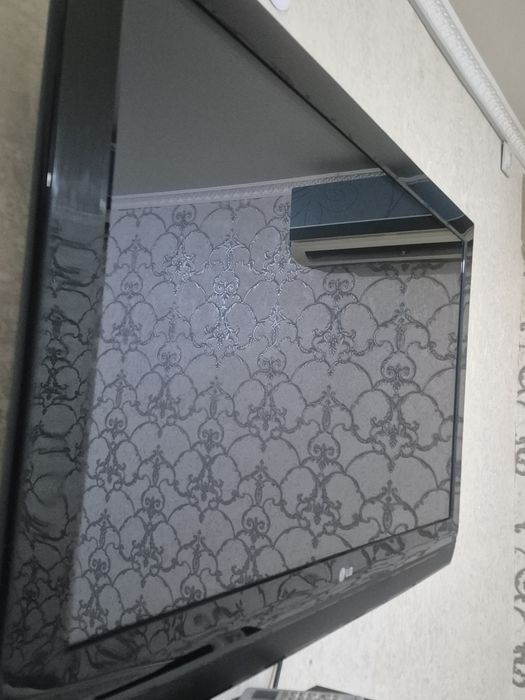 Продам телевизор 2 шт. Работает отличо