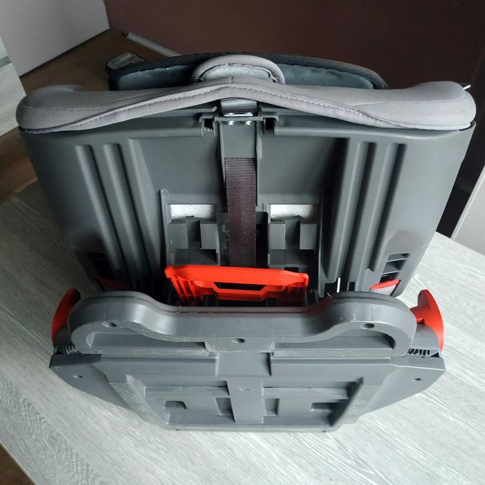 Детско столче за кола Avionaut Evoluair (9-36 кг)