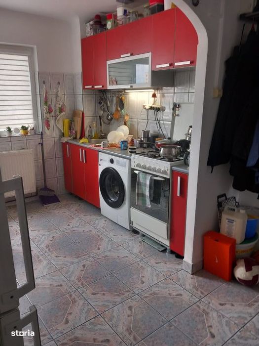 Apartament 2 camere de vanzare, 50.28 mp, semimobilat, Ploiesti Vest