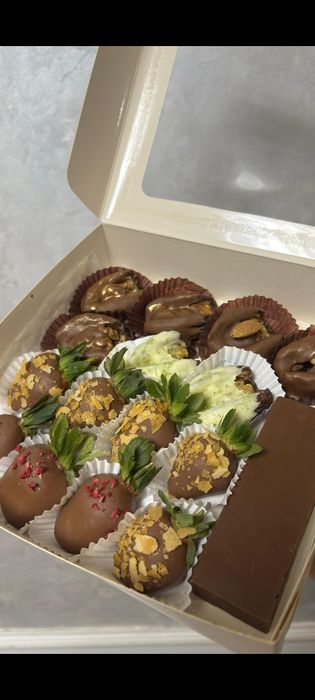 Клубника в шоколаде Дубайский шоколад
