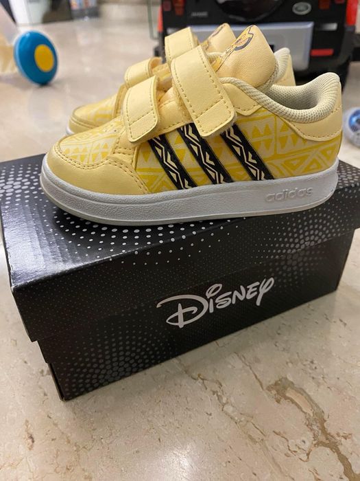 бебешки/ детски обувки adidas