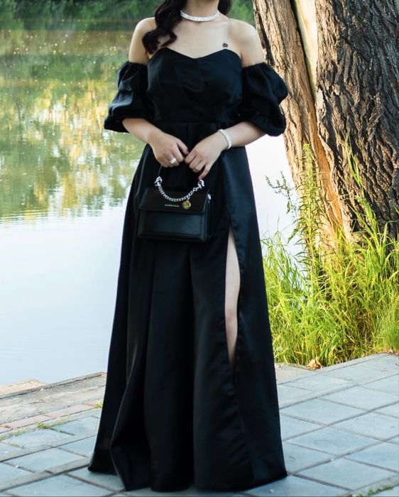 Продам платья.