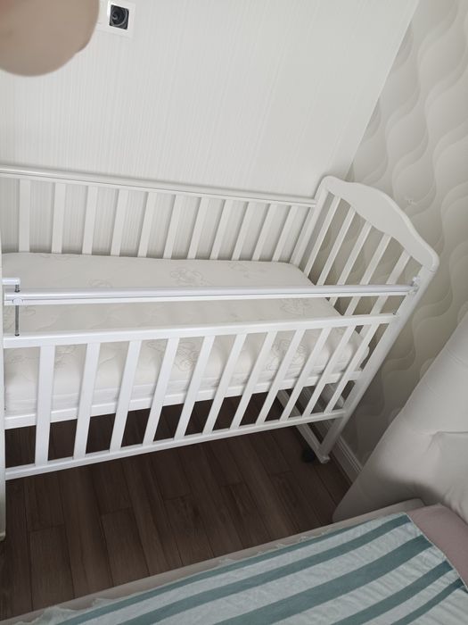 детская кровать / колыбельная