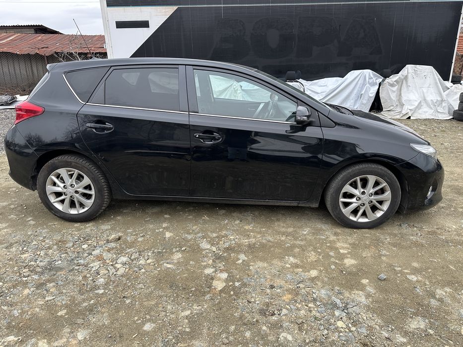 Тойота Аурис Toyota Auris 1.4 d4d 90 кс На части!