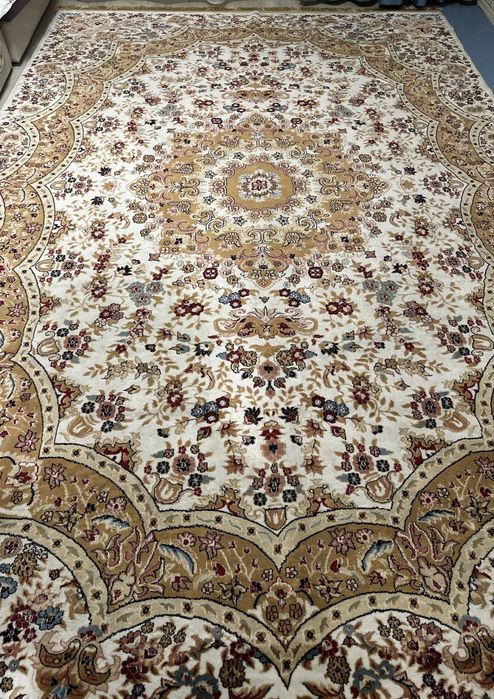 Турецкий ковер в отличном состоиянии