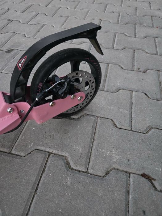 Тротинетка с дискова спирачка
