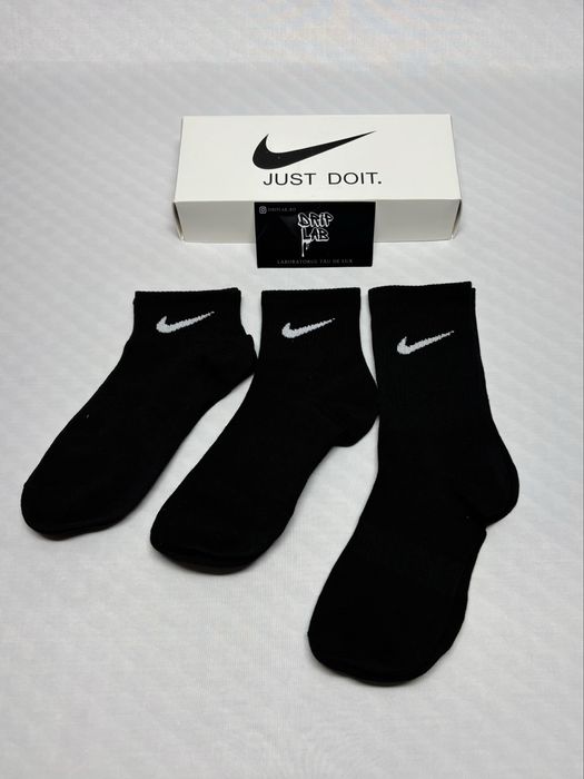 Sosete Nike Albe si Negre lungi medii si scurte