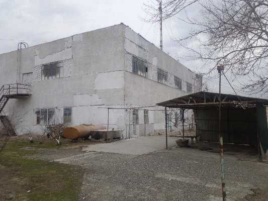 Босмахона ва бокс биноси