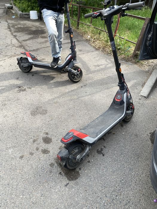 продам электросамокат ninebot p100s