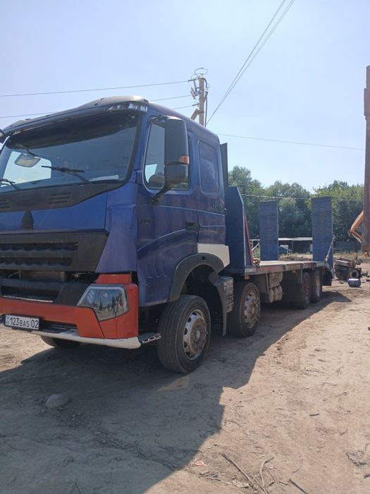 Грузовой эвакуатор или трал