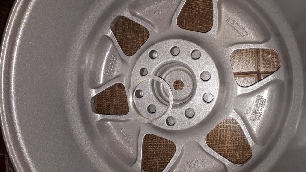 Vand,schimb Keskin kt5 r15 5x108/110,5x120 ,cu anvelope pirelli winter