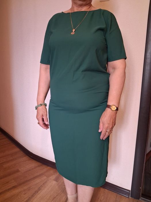 Платья нарядные р.46 продам