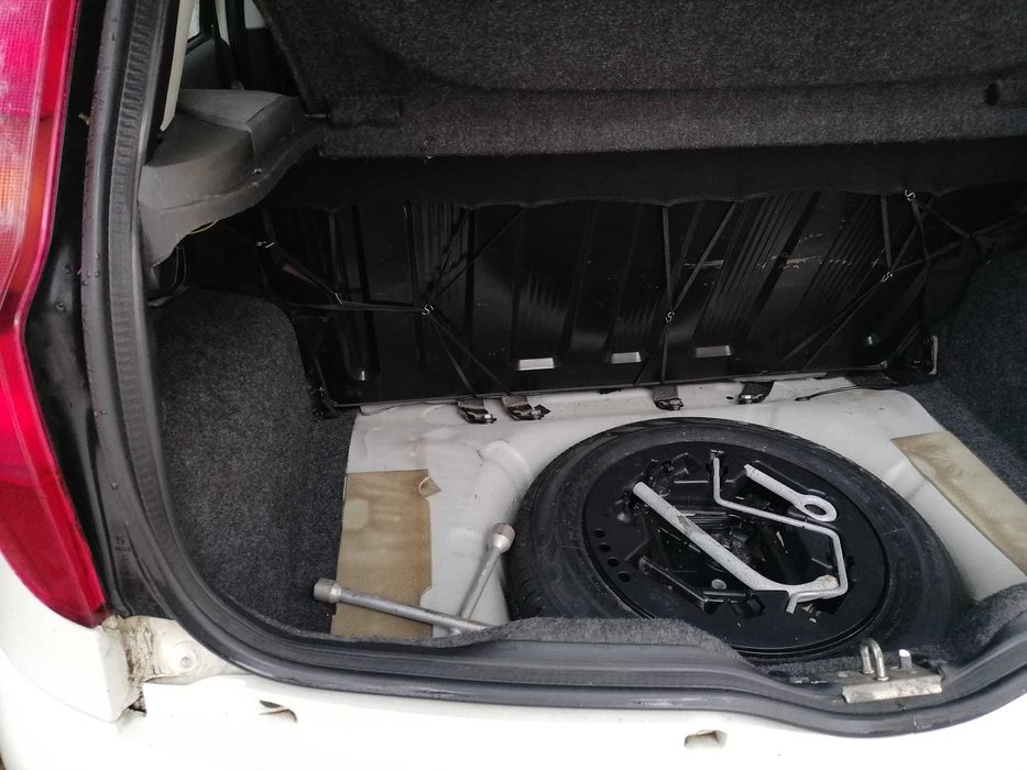 Vând Fiat Punto Alb