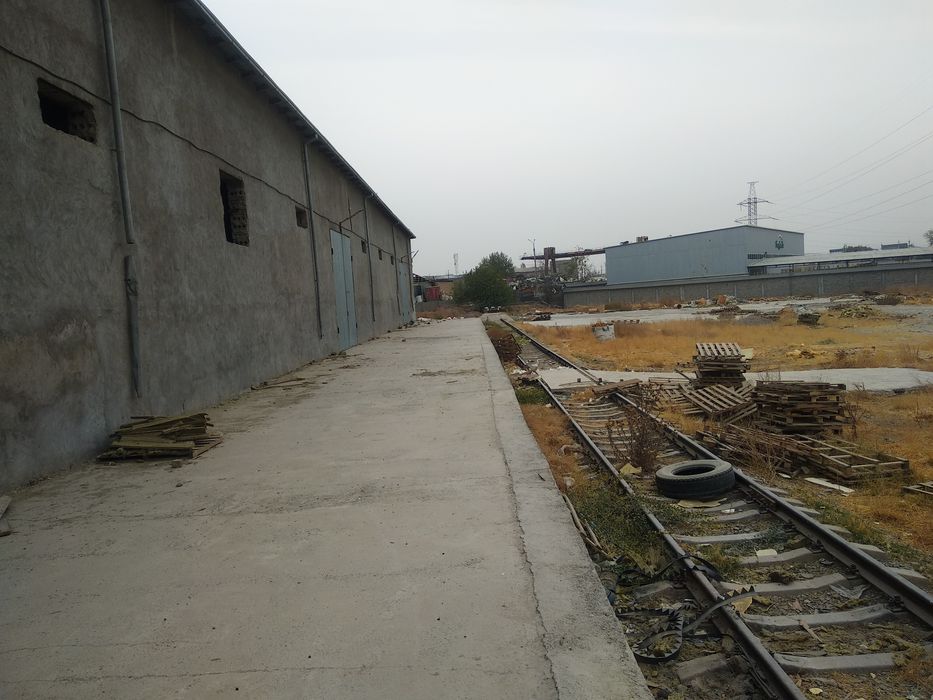 База-3.2га Ж.д ветка Сергели Промзона Помещения -1400кв Удобный зае