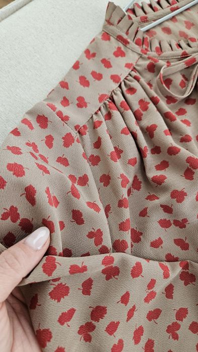 Ризка с връзки Uniqlo, размер М