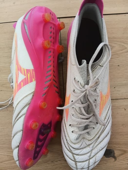 Cramping morelia neo