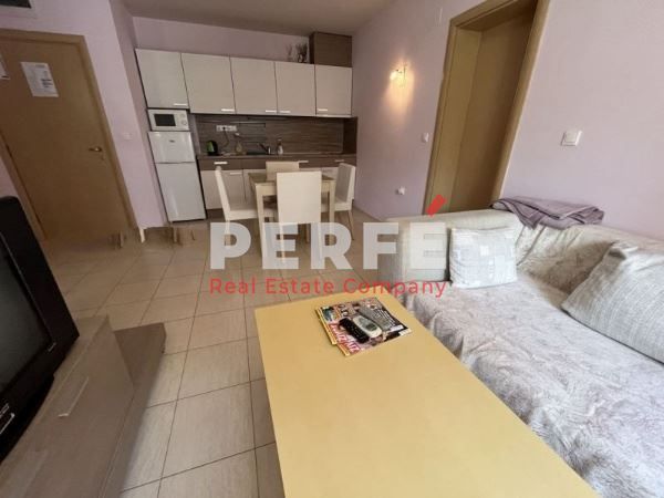 Продава се Тристаен апартамент в Поморие - 92 кв.м за 1218 €/кв.м - Снимка #1