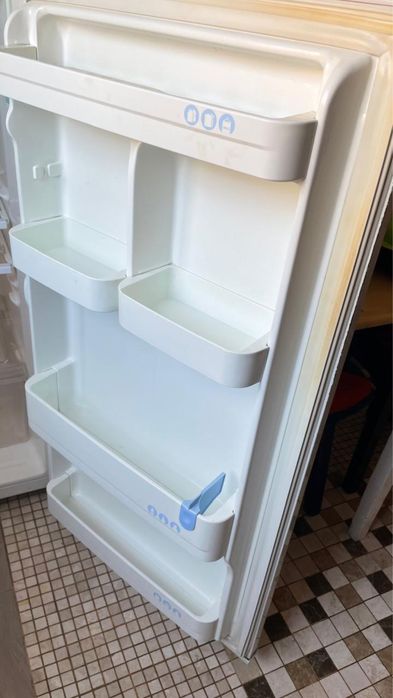 Холодильник рабочий