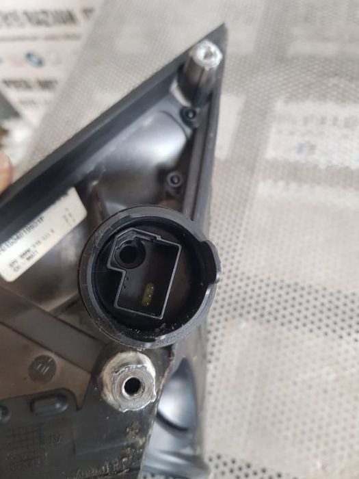 Oglinzi Oglinda Stanga Dreapta Cu Rabatare Electrica BMW F10 F11 Volan Stanga  Europa Complete