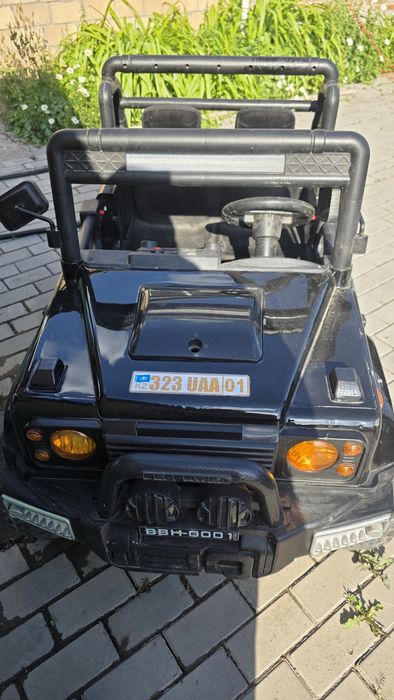 Продам детский   автомобиль