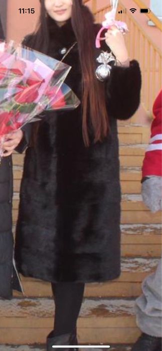 Продам шубу , Натуральная Норка ,воротник Соболь размер 42-46