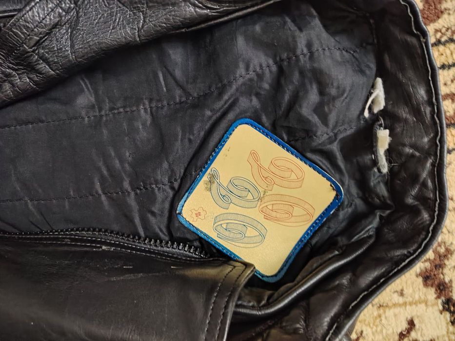 Кожаная мото куртка