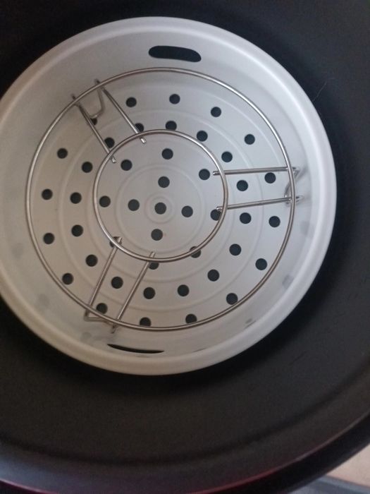 Vând multi cooker Gorenje