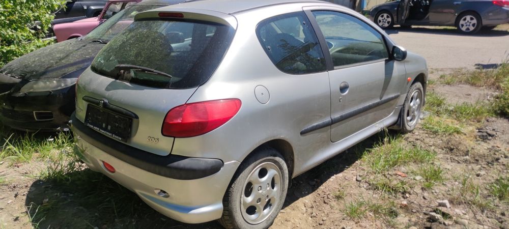 На части Peugeot 206 / Пежо 206 1.4 75 к.с.