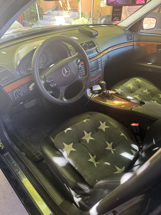 Mercedes E 200 W 211