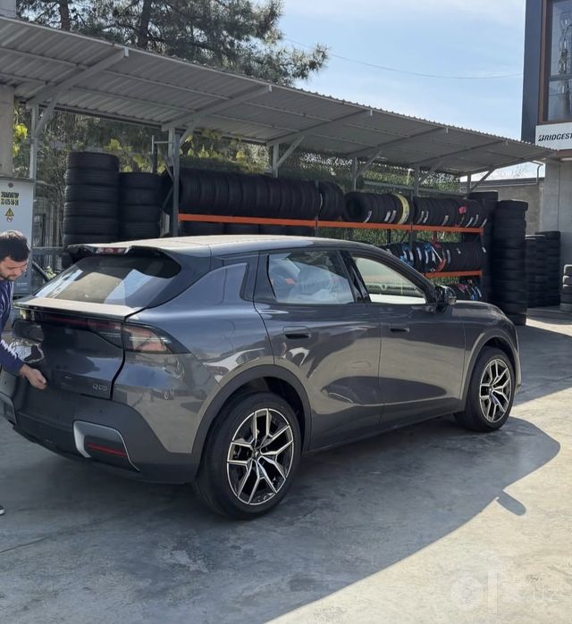 Changan nevo Q05