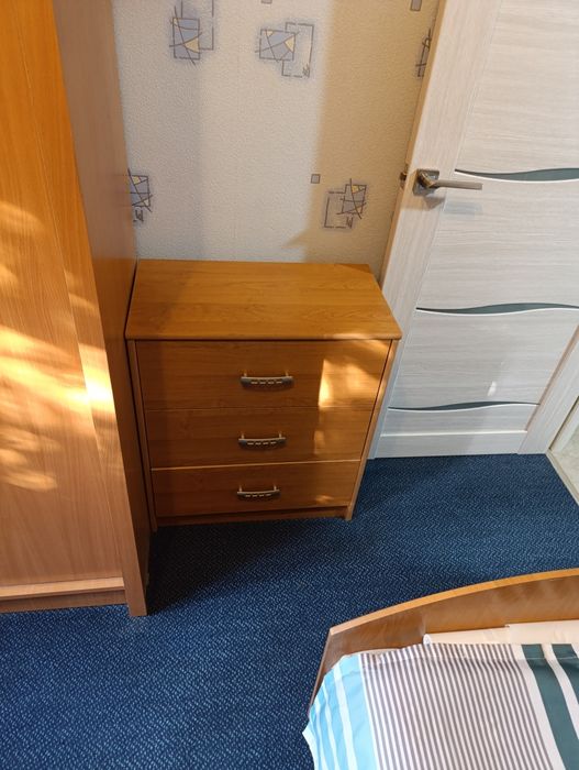 Кровать с тумбочкой производство Польша