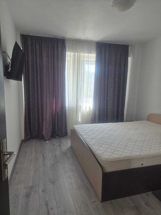 Închiriez apartament 2 camere!