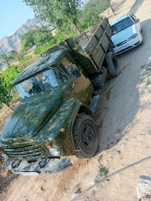 Zil 30 matoʻr qilingan