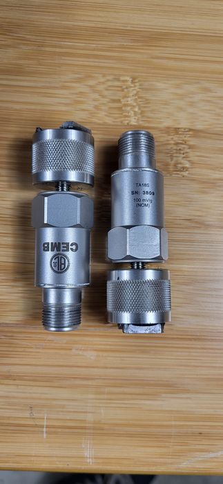 Echilibrare dimamica in doua plane si analizor de vibratii  CEMB