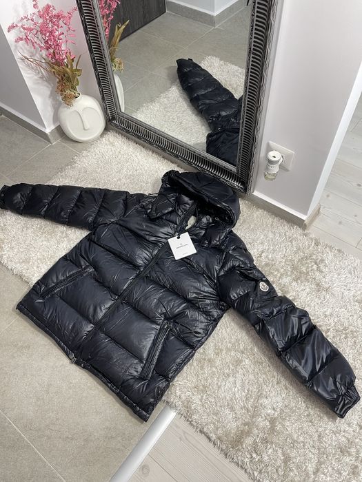Geaca Moncler Maya cu puf natural colectie noua