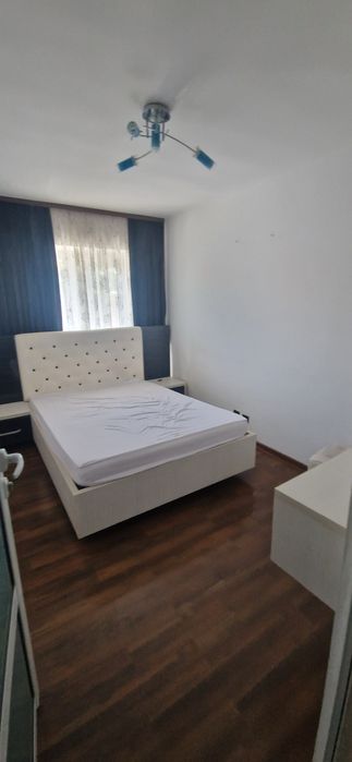 Apartament modern cu 3 camere  spre închiriere