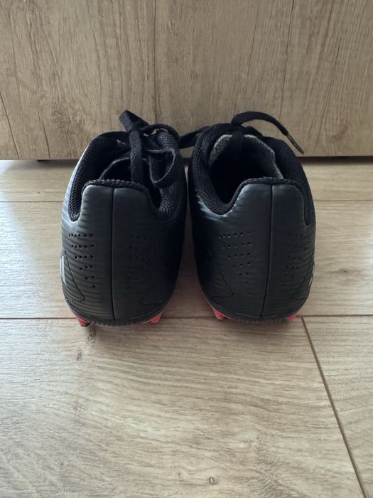 Футболни обувки adidas F50 LEAGUE и Decathlon, номер 34