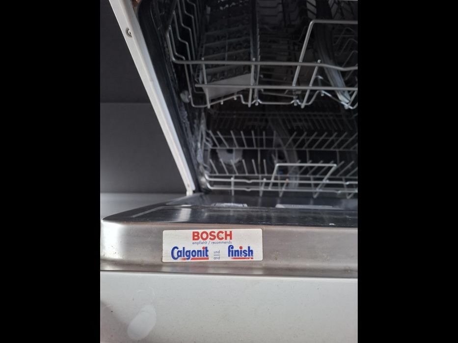 Посудомоечная машина BOSCH